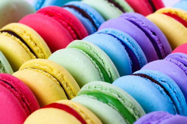 1519921005-macarons