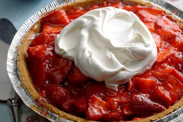 Light-Strawberry-Pie_EXPS_DSBZ17_33112_B01_18_1b