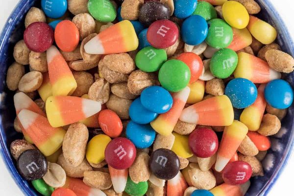 candy-corn-snack-mix-2